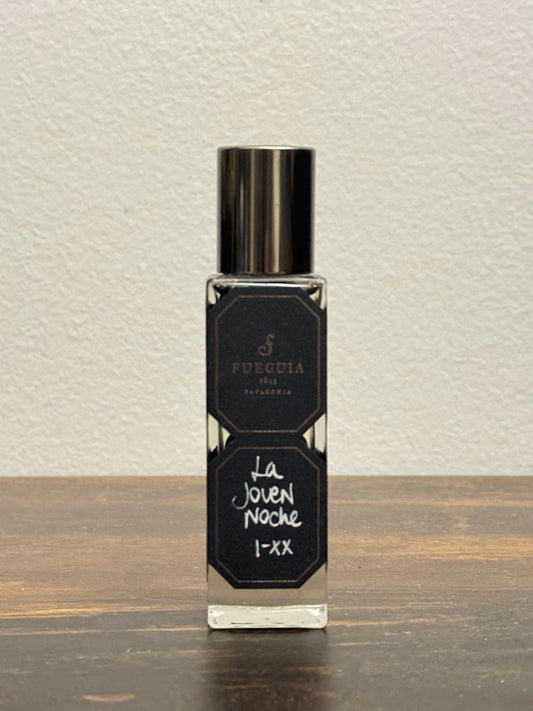 Fueguia 1833 —— la joven noche